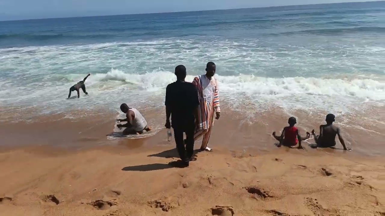 Professeur Abdoul wahabou bagayogo Abidjan Yopougon Koweït Carrefour hôtel blanc visiter la mer 