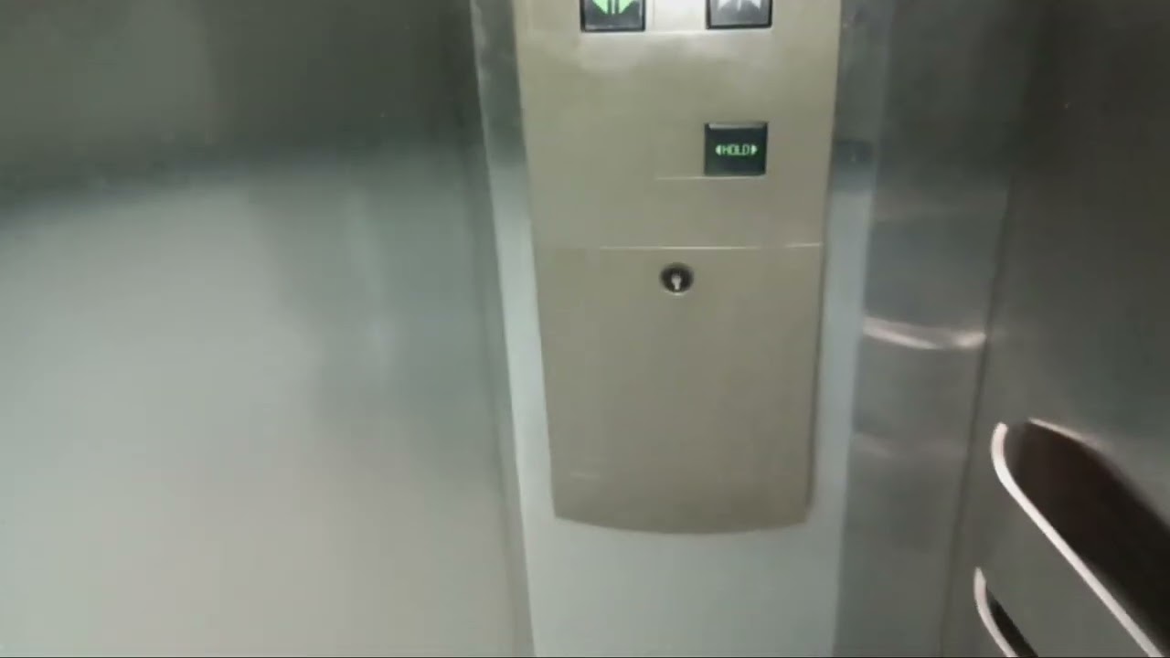 MITSUBISHI [No.7] BED ELEVATOR STANDARD 7 AT SIRIRAJ HOSPITAL : GJMC BANGKOK THAILAND