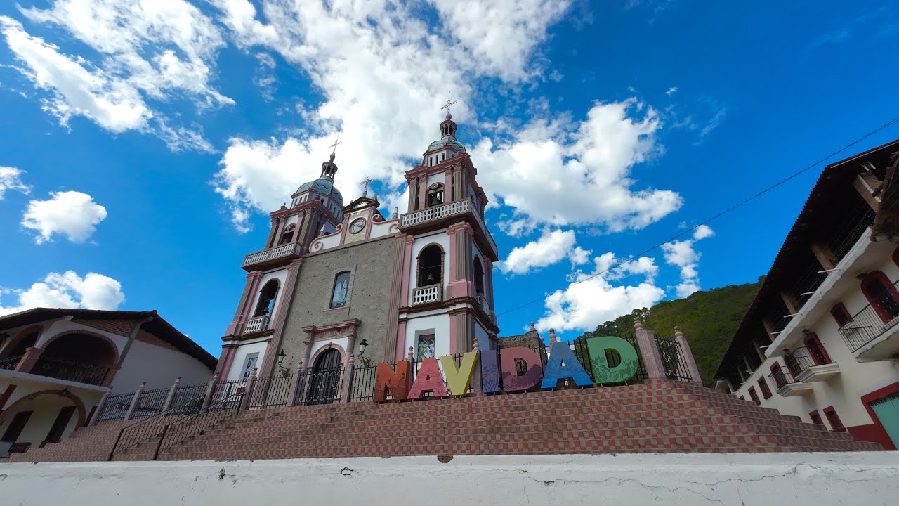 ESTE PUEBLO ES UNICO EN EL MUNDO...AQUI SIEMPRE ES NAVIDAD