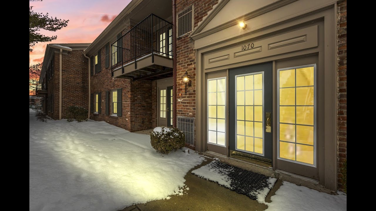 Sandra Smith|1070 Chatham Park Drive|Pittsburgh, PA