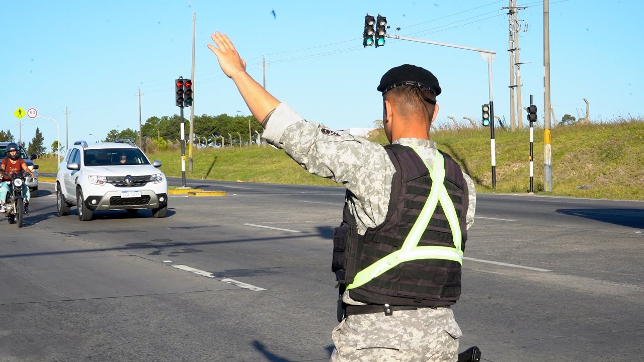 Imágenes de la recorrida del Ministro por controles del operativo “Ñandubay”
