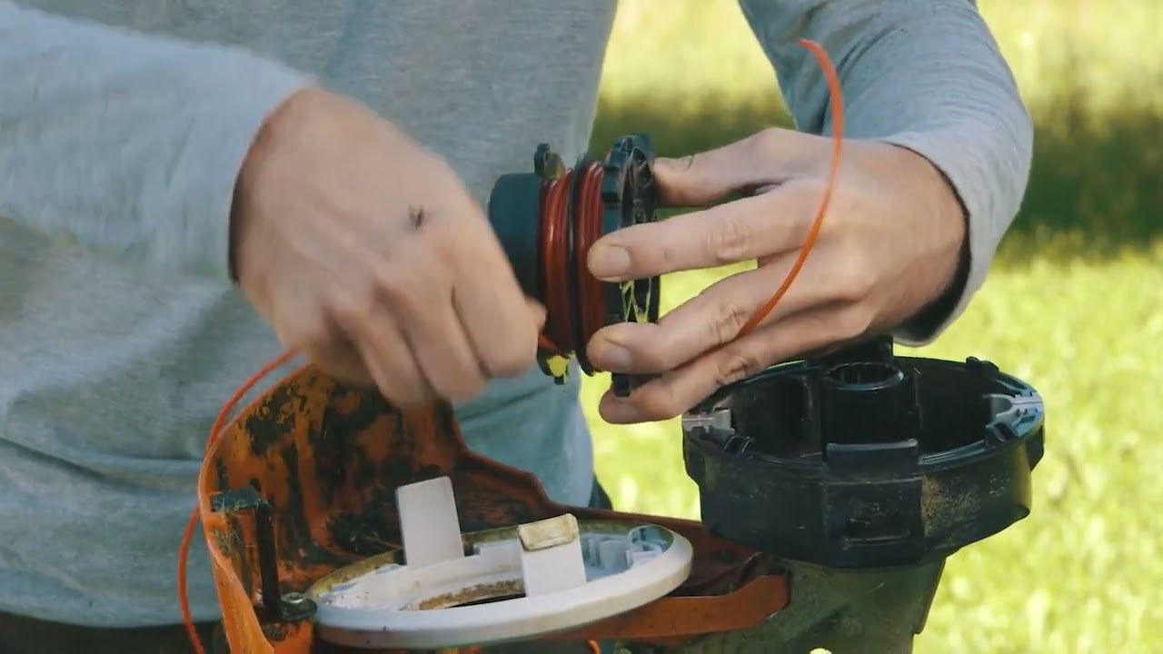 Fűkasza damil csere a STIHL AutoCut 46   2 damilfejen