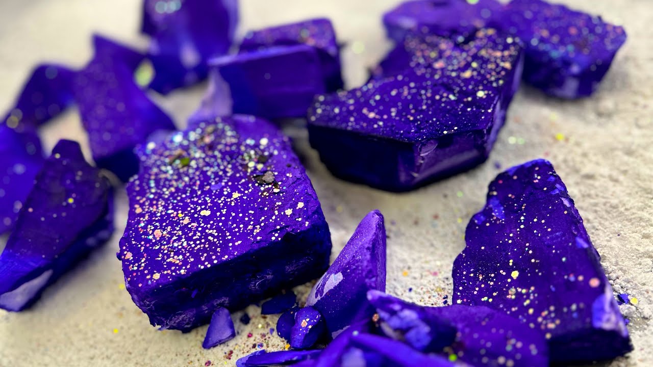 ASMR| Purple dyed gymchalk 🤩|