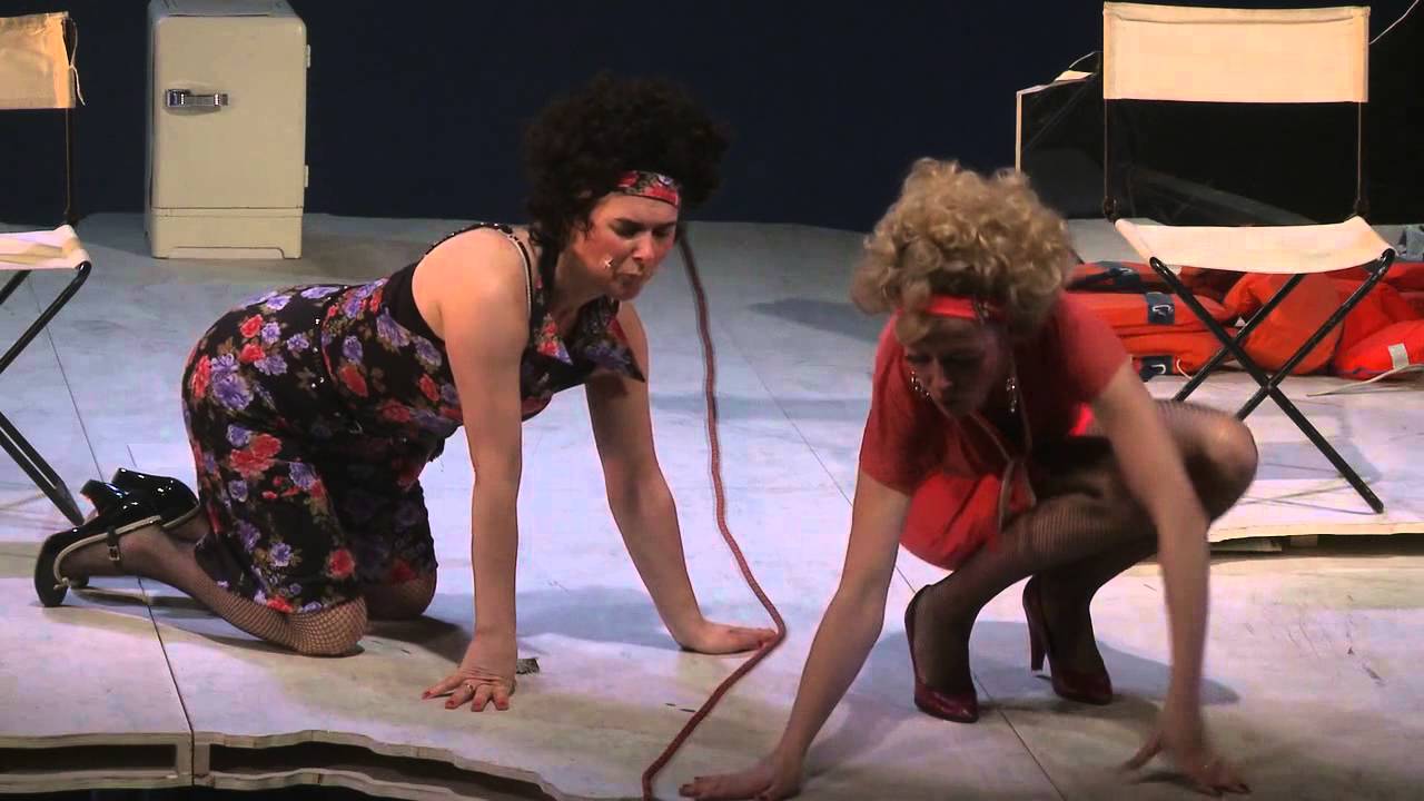 Trailer Ans en Wilma gestrand (6+)