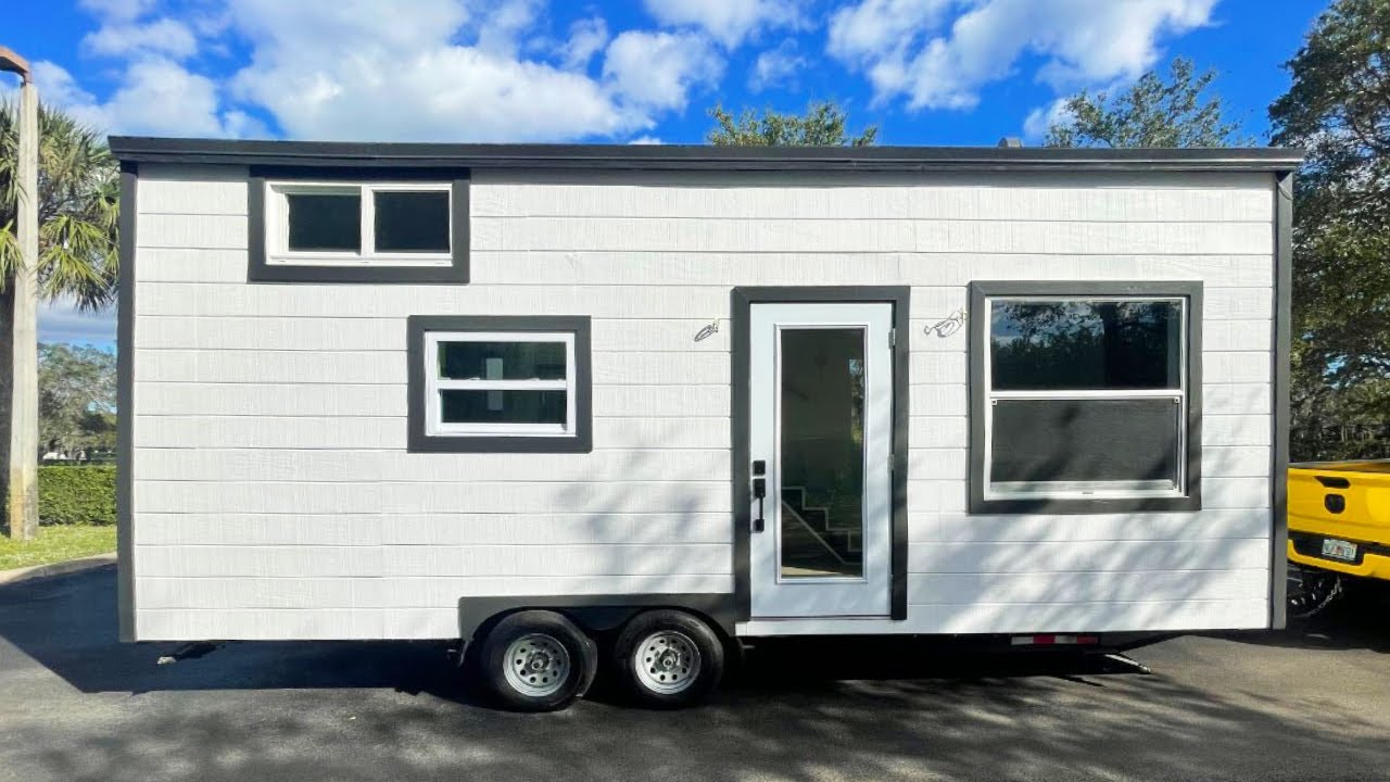 24-Foot Amazing Luxurious Brand New Custom Tiny House On Wheels