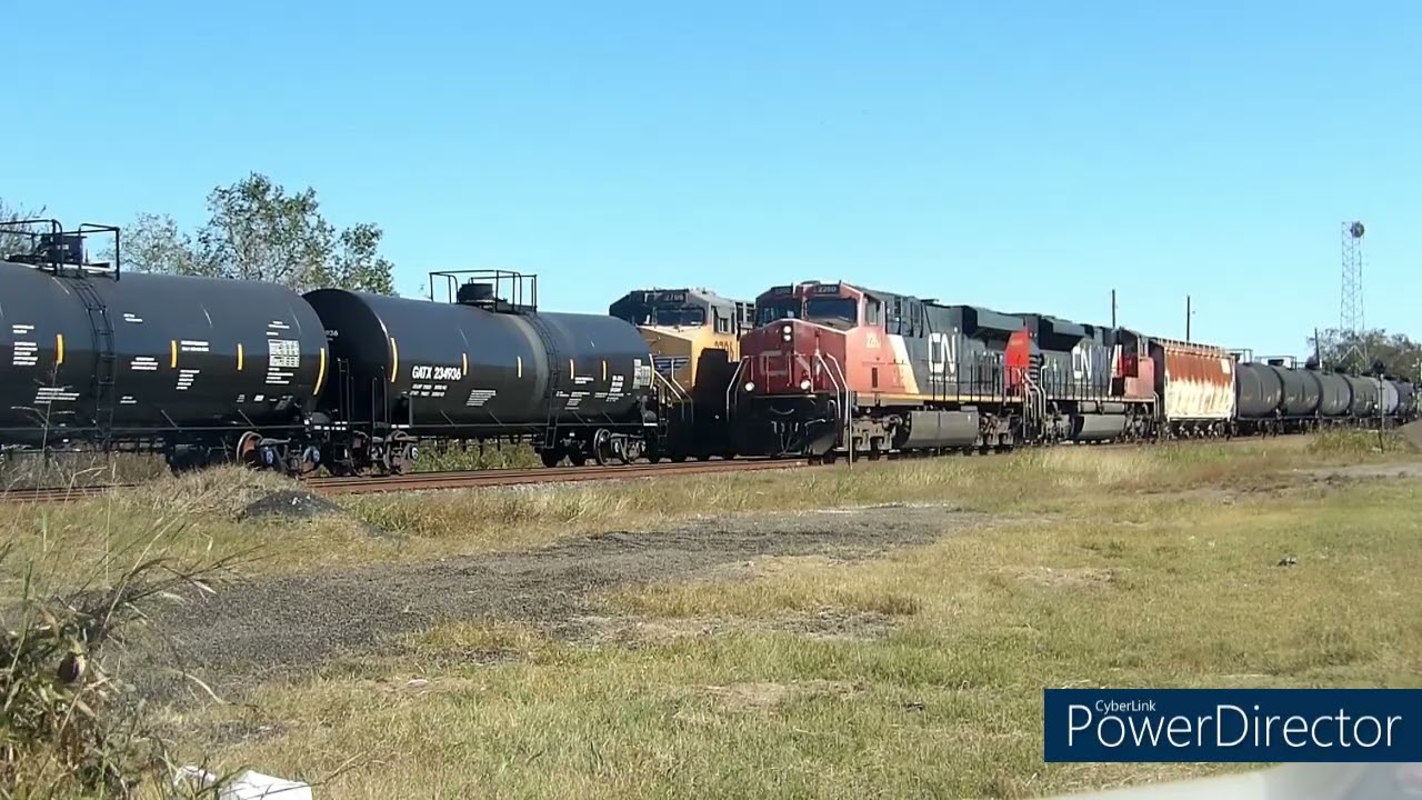 Railfanning China, Texas: Early November 2025