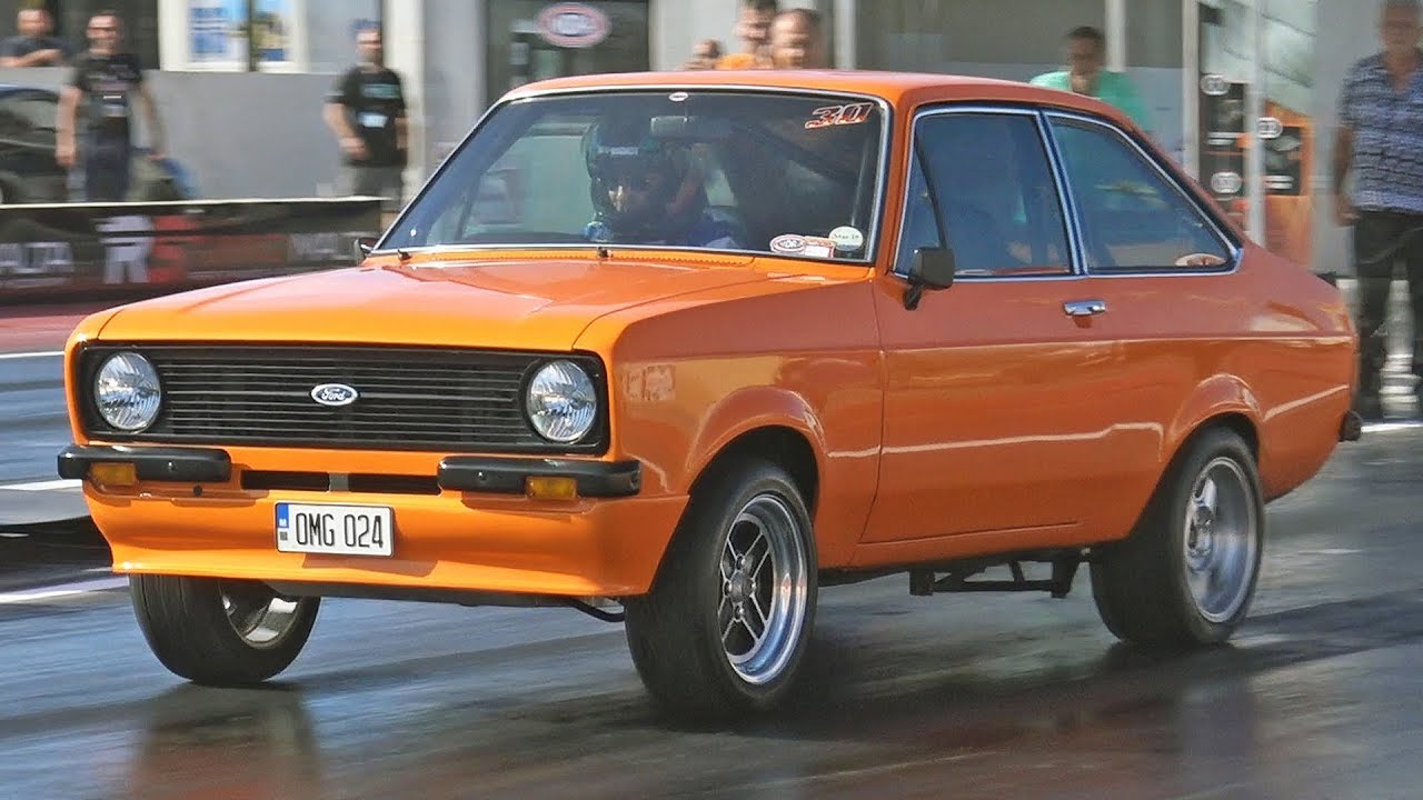 Cosworth YB Powered Mk2 Escort at Hal Far Raceway