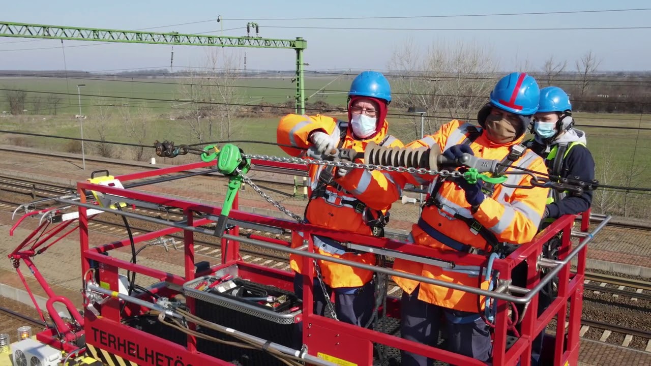 MÁV Erősáramú szakszolgálat - vontatási energiaellátási és felsővezetékes szakterület (4k)