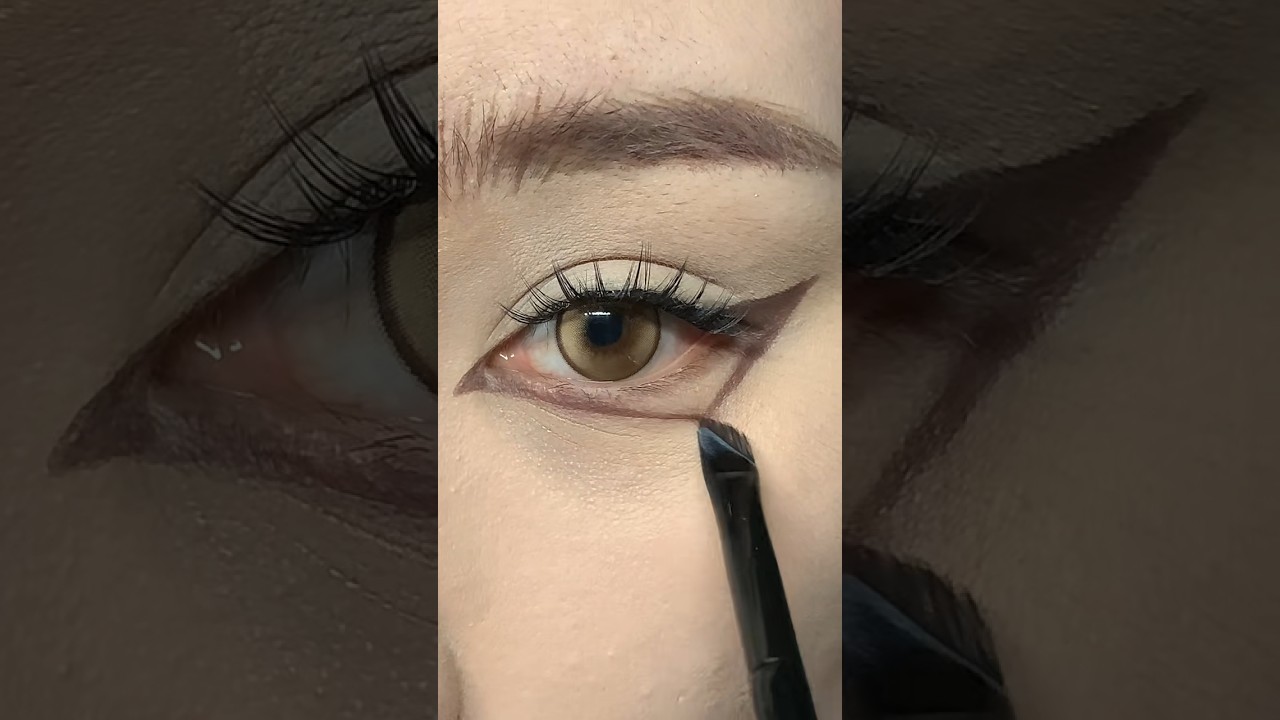 Easy Anime Eyeliner Tutorial for Beginners #shorts #makeuptutorial #beginners #anime #eyeliner #eyes