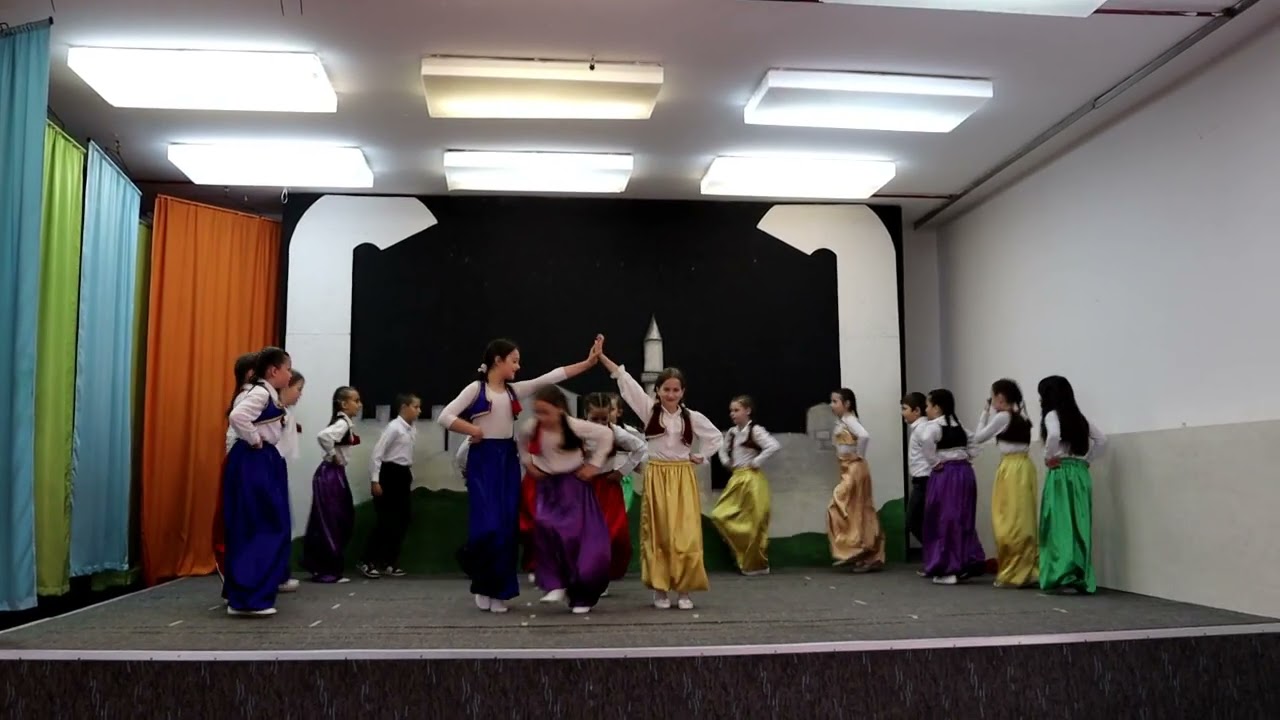 Folklor 2025