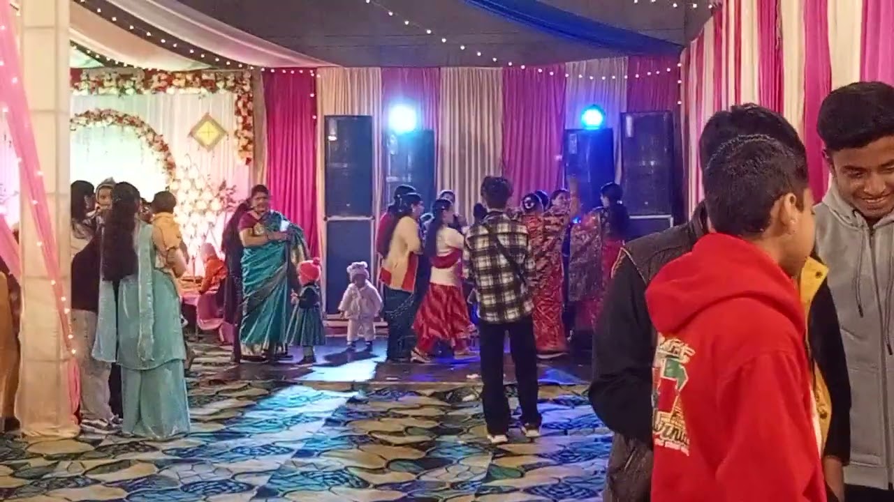 भुल्ला की शादी में डीजे डांस