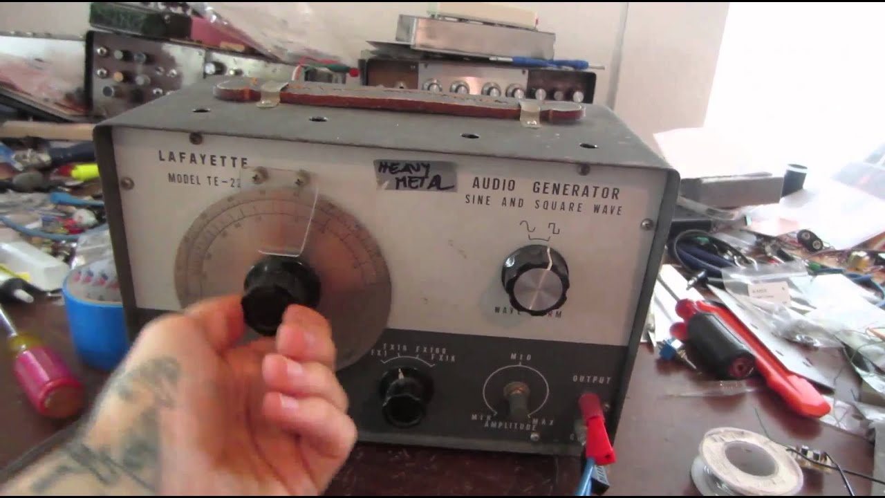AUDIO OSCILLATOR