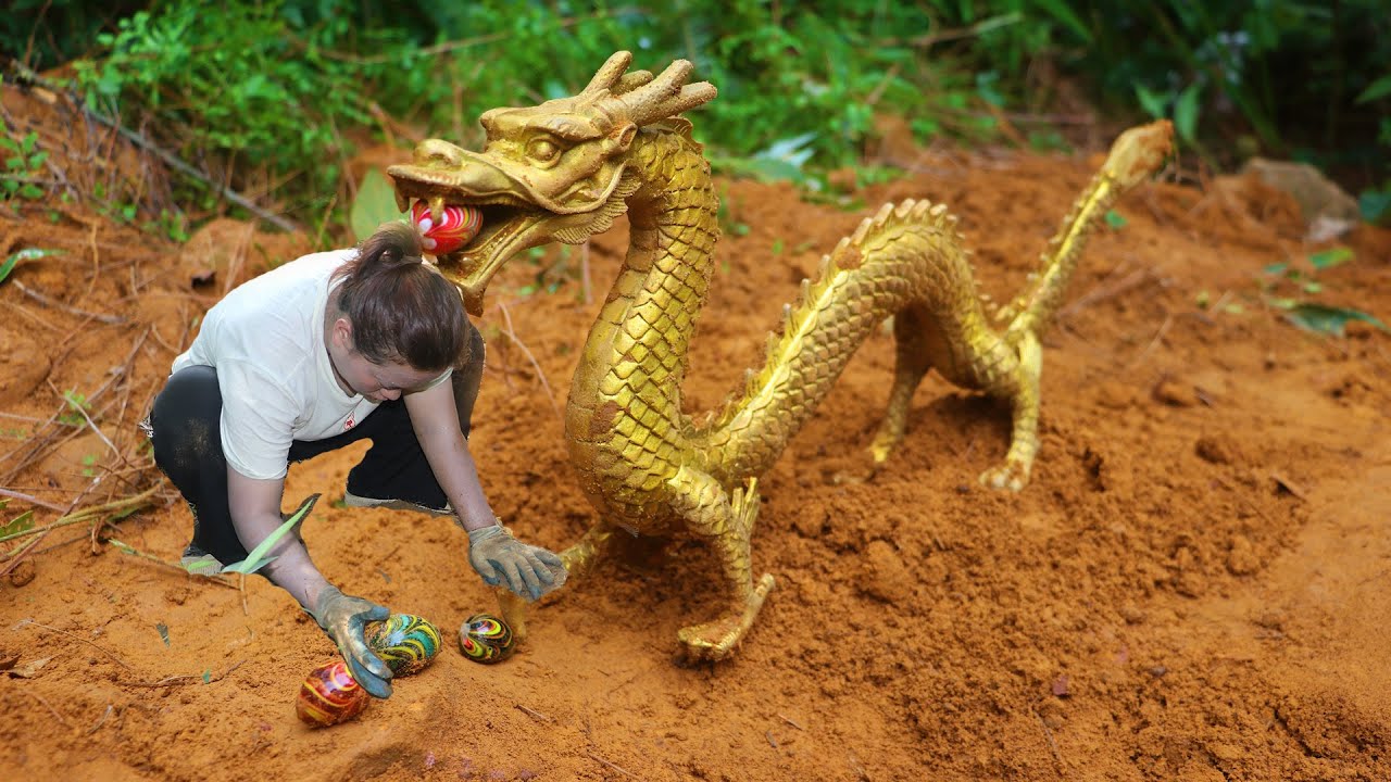 Woman unearths multi-million dollar treasure from massive gold nuggets