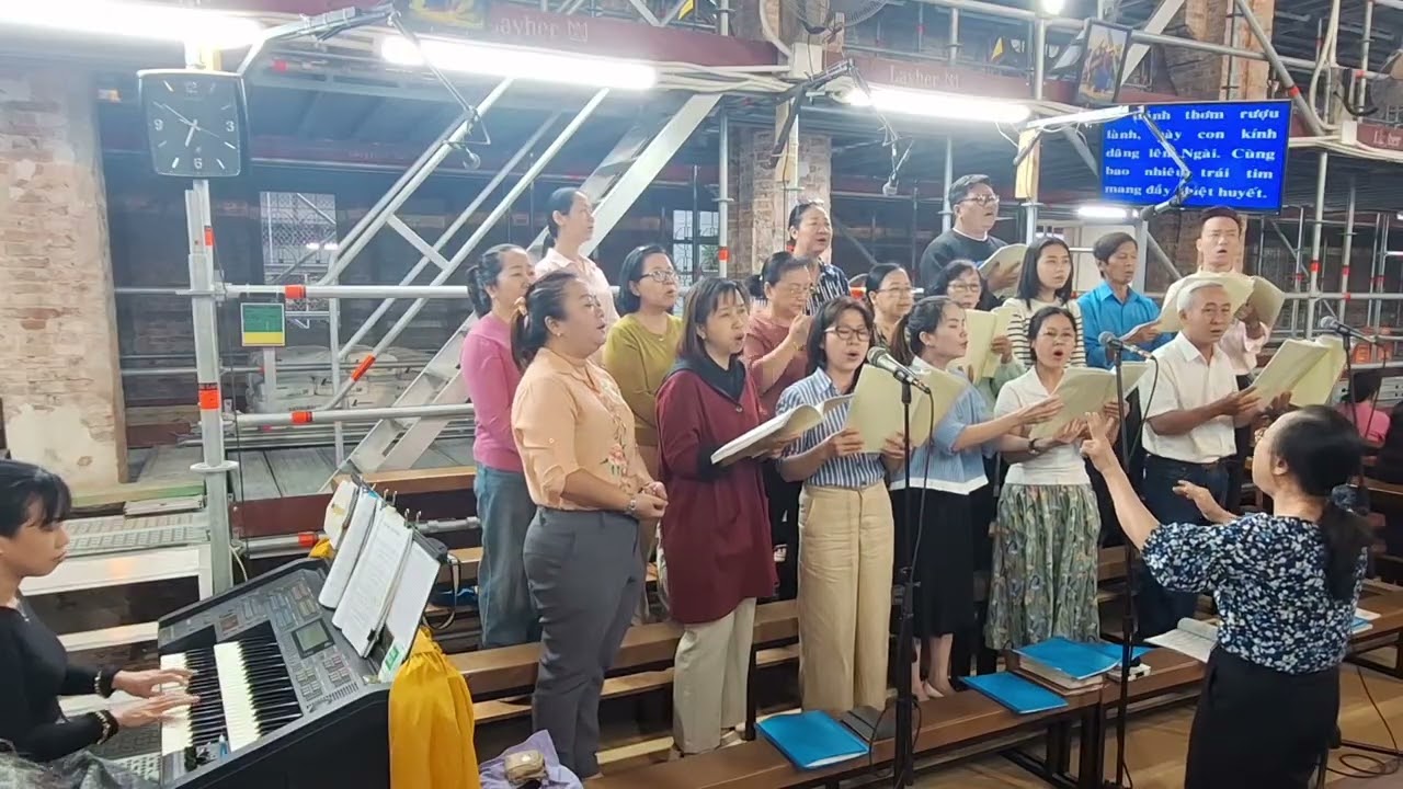 Tâm Tình Con Dâng 1 (Mai Khanh) - Ca Đoàn Mẹ Lên Trời Giáo Xứ Gia Định. 