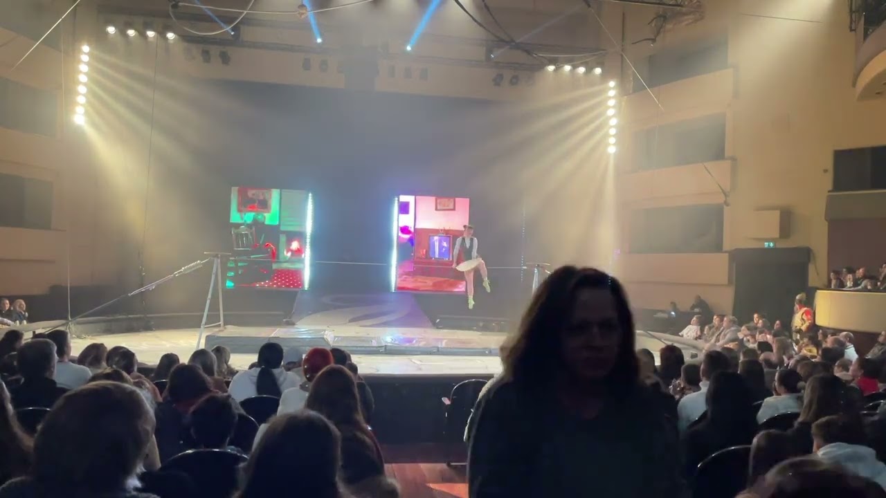 Tightwire Coliseu Porto Ageas Circus 2023/24: CIRCO: Hannah Grove