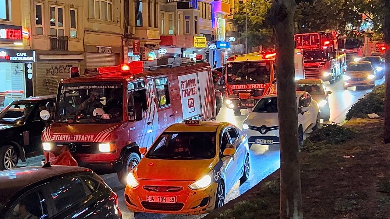 [BIG RESPONSE] İstanbul İtfaiyesi bina yangınına büyük müdahalede bulundu // Istanbul fire response