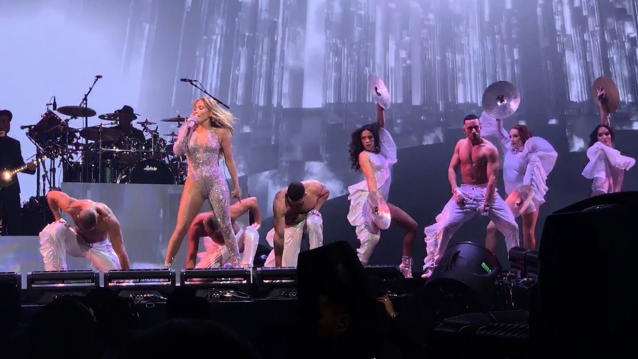 Jennifer Lopez Front Row / Intro Medicine Love Don't Cost / It's My Party / Las Vegas June 15, 2019