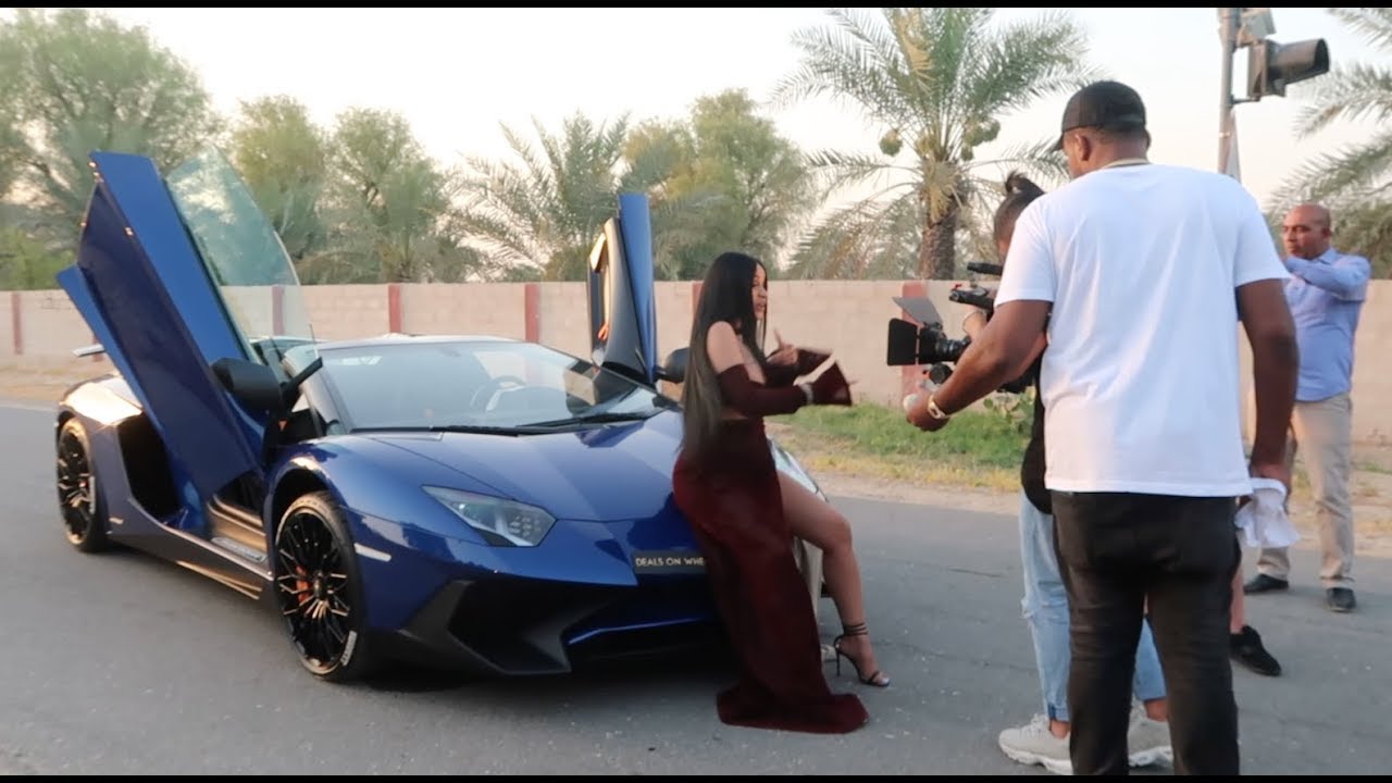 CARDI B - BODAK YELLOW ( FULL EXCLUSIVE BEHIND THE SCENES)