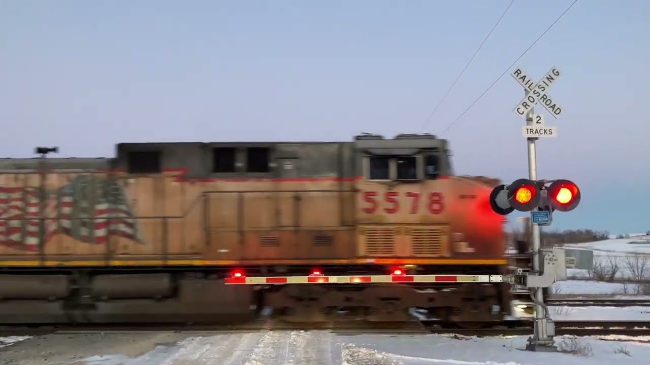 UP 5578 Mixed Freight Train West, County Rd. P28 Railroad Crossing, near Blair NE