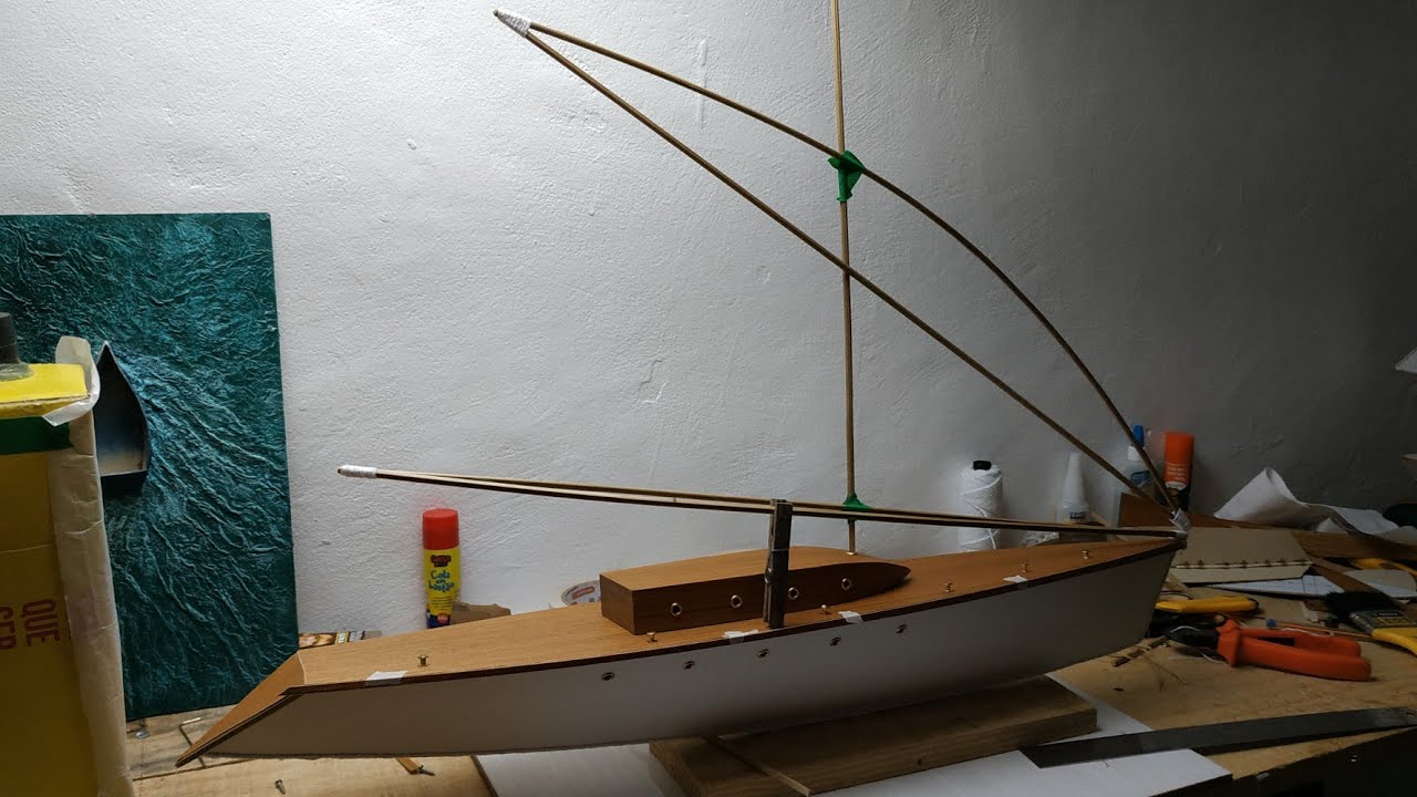 Vela do nosso Mega Veleiro 75 CM: Estrutura montada