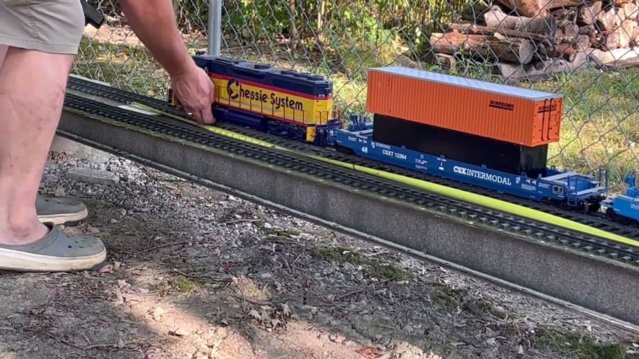 Railpro DPU (Distributed Power Unit) Experiment! G SCALE TRAINS. 8/1/22