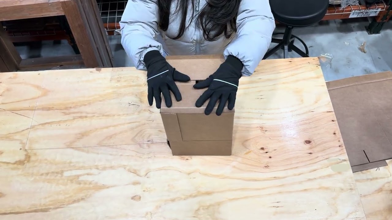 SFF 2060100 – Box Folding Demonstration