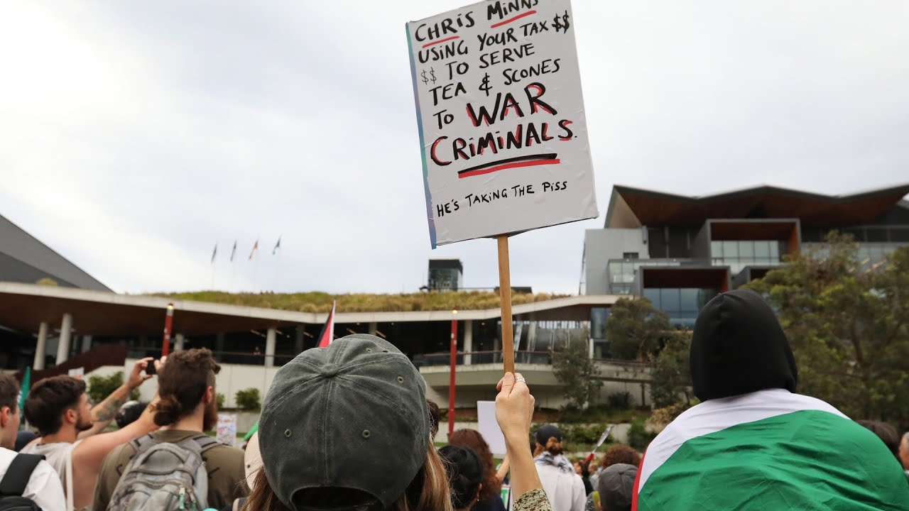 &lsquo;Heartless&rsquo;: Pro-Palestinian protesters continue hateful chants after Bondi massacre