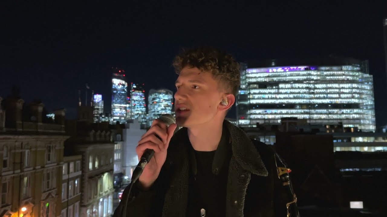 Look Back (Live Rooftop Session) - Alex Bone