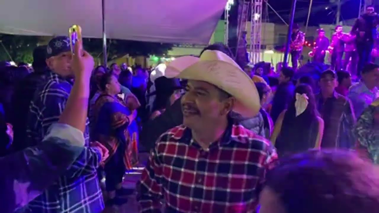 Baile en Zinapécuaro noche del 15 de Septiembre 2023 🇲🇽