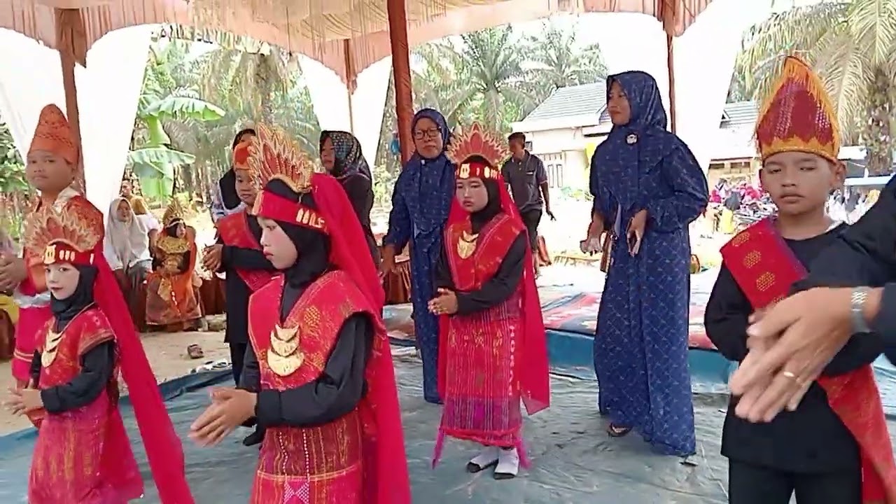 Tari Sinanggar Tullo SDN 12 Talang Muandau 