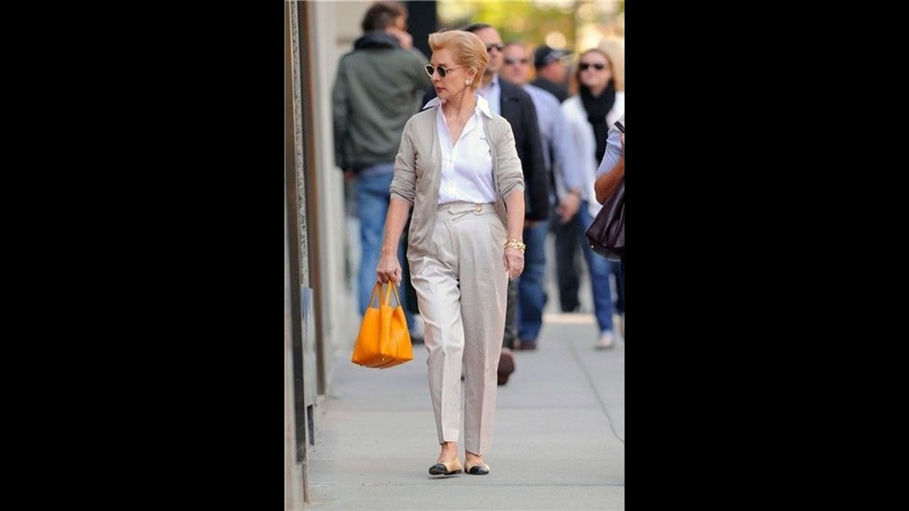 She is 86 years old and the way she dresses is a true expression of art  Elegant Look Tips