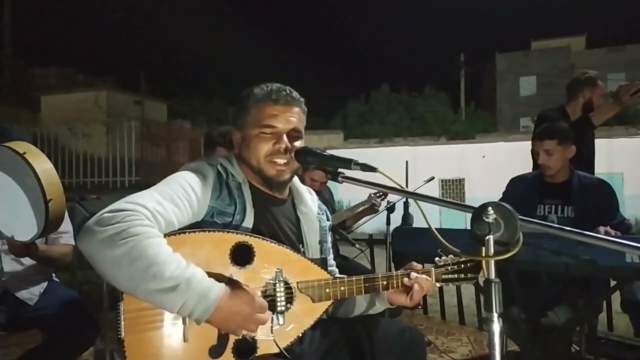 chorfa tubiret ... gala artistique19mai 2022 (troisième partie).. chanteur de notre commune.