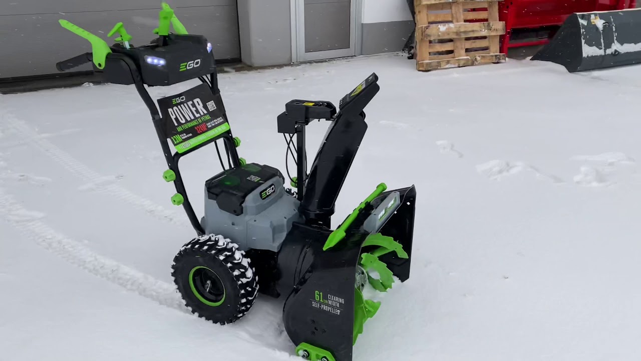 Akku Schneefr&auml;se EGO SNT 2400 E im Test | Thomas Pauli e. K. Grainet