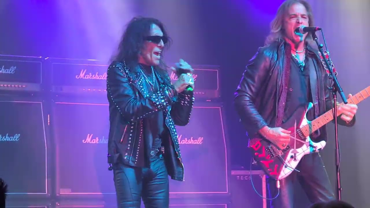 PEARCY - DEMARTINI (RATT) - Opening/Wanted Man