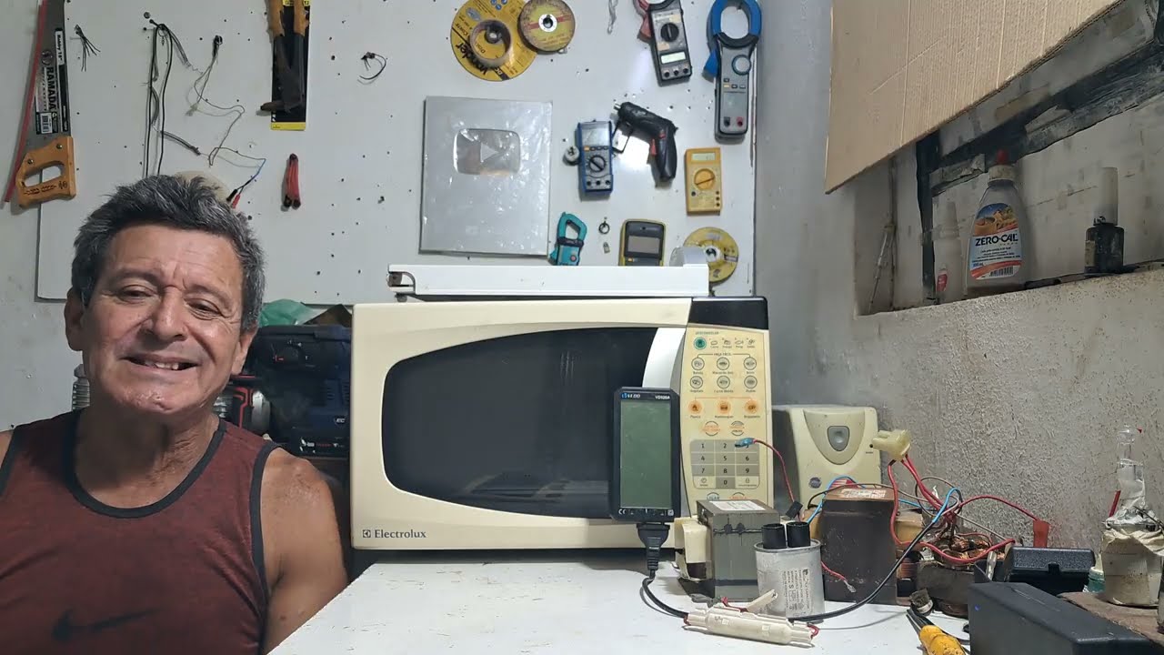 Dicas de Segurança q 90% dos Técnicos  não  Utilizam na hora de Consertar o Microondas 