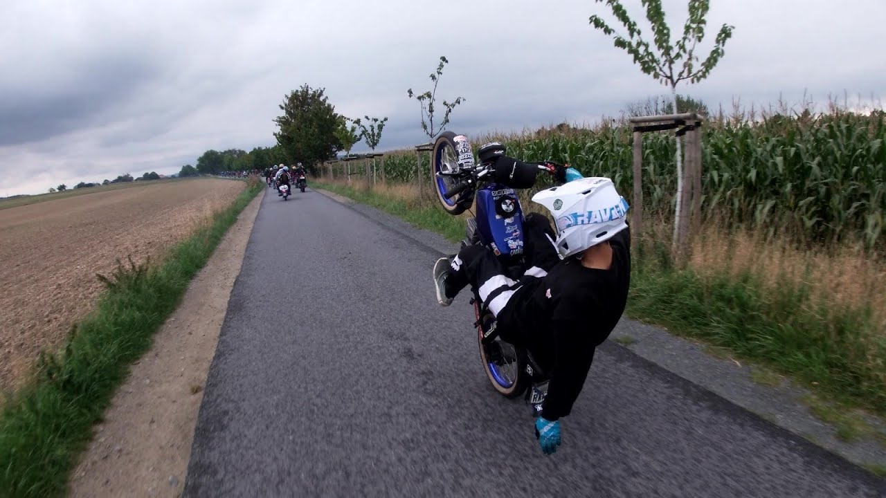 Simsontreffen Helmsdorf / Wheelies /Ausfahrt