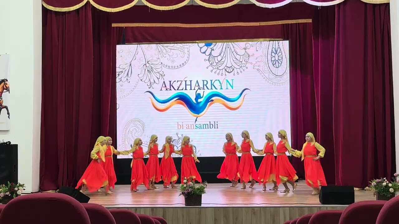 Еврейский танец «Хава Нагила». Танцевальный ансамбль «AKZHARKYN» Дома культуры района Шал акына