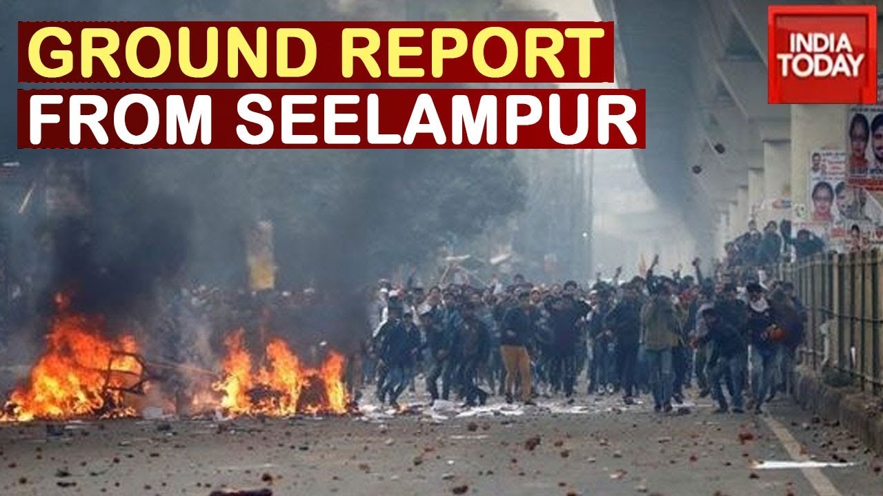 Anti CAA Protests : Buses Vandalised, Ground Report From NE Delhi | Watch
