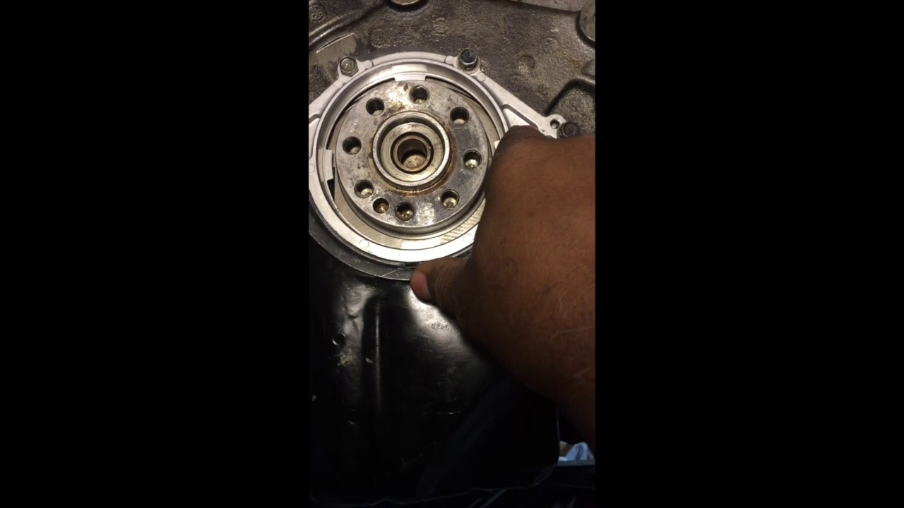 How to Replace Rear Main Seal Retainer on Nissan 300zx