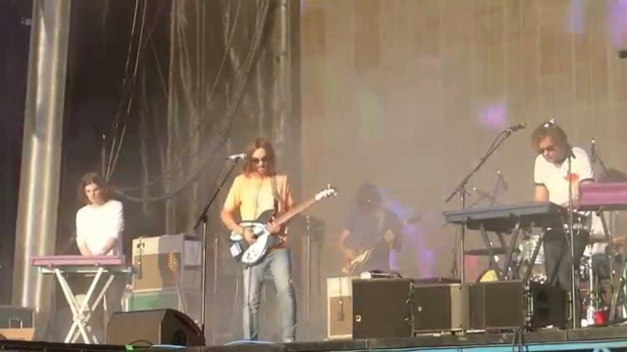 Tame Impala - 'Cause I'm a Man (ACL Fest 10.02.15) [Weekend 1] HD