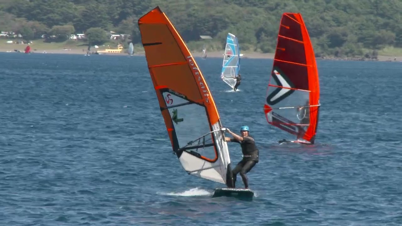 2023,9,18   ウインドサーフィンイン本栖湖1