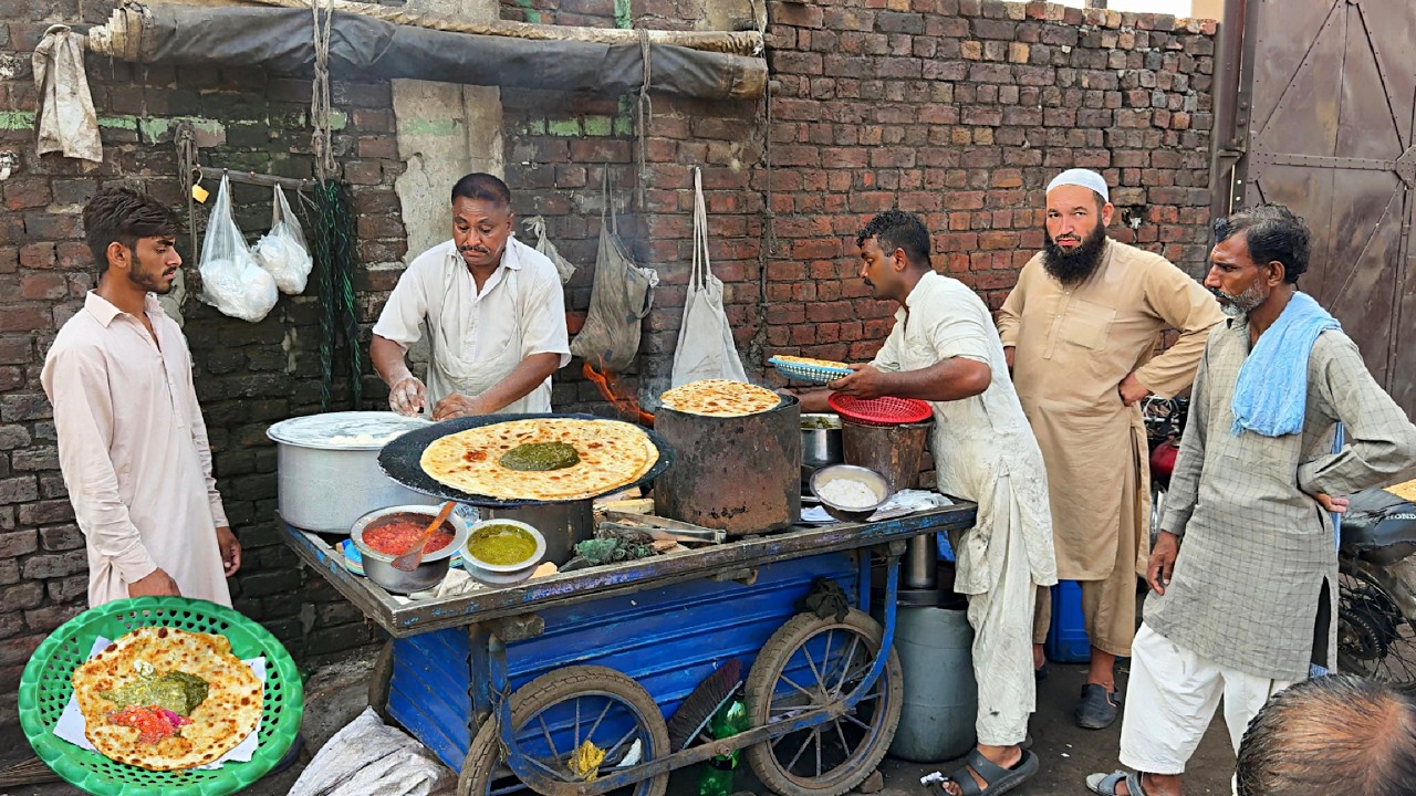 STREET FOOD DESI BREAKFAST 😍 CHEAPEST COLLECTION OF STREET FOOD - PAKISTANI AUTHENTIC FOOD STREET
