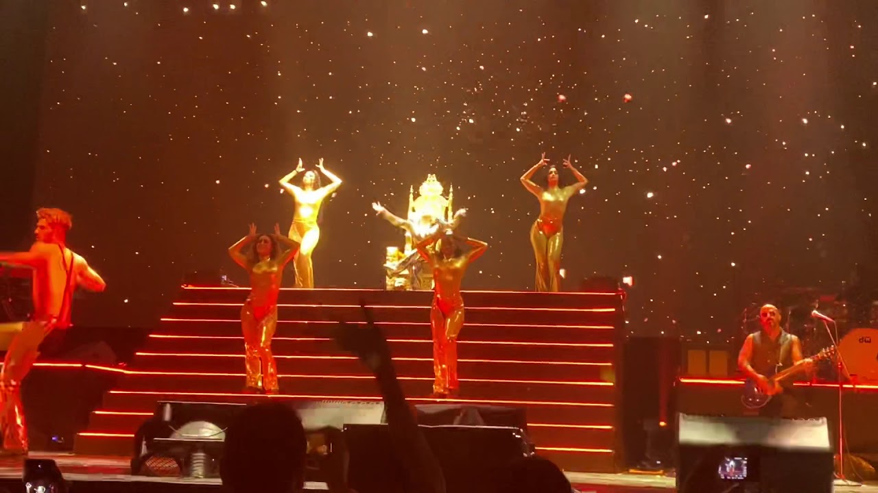 Christina Aguilera Dirrty live HD 1080p Xtour London 10.11.2019