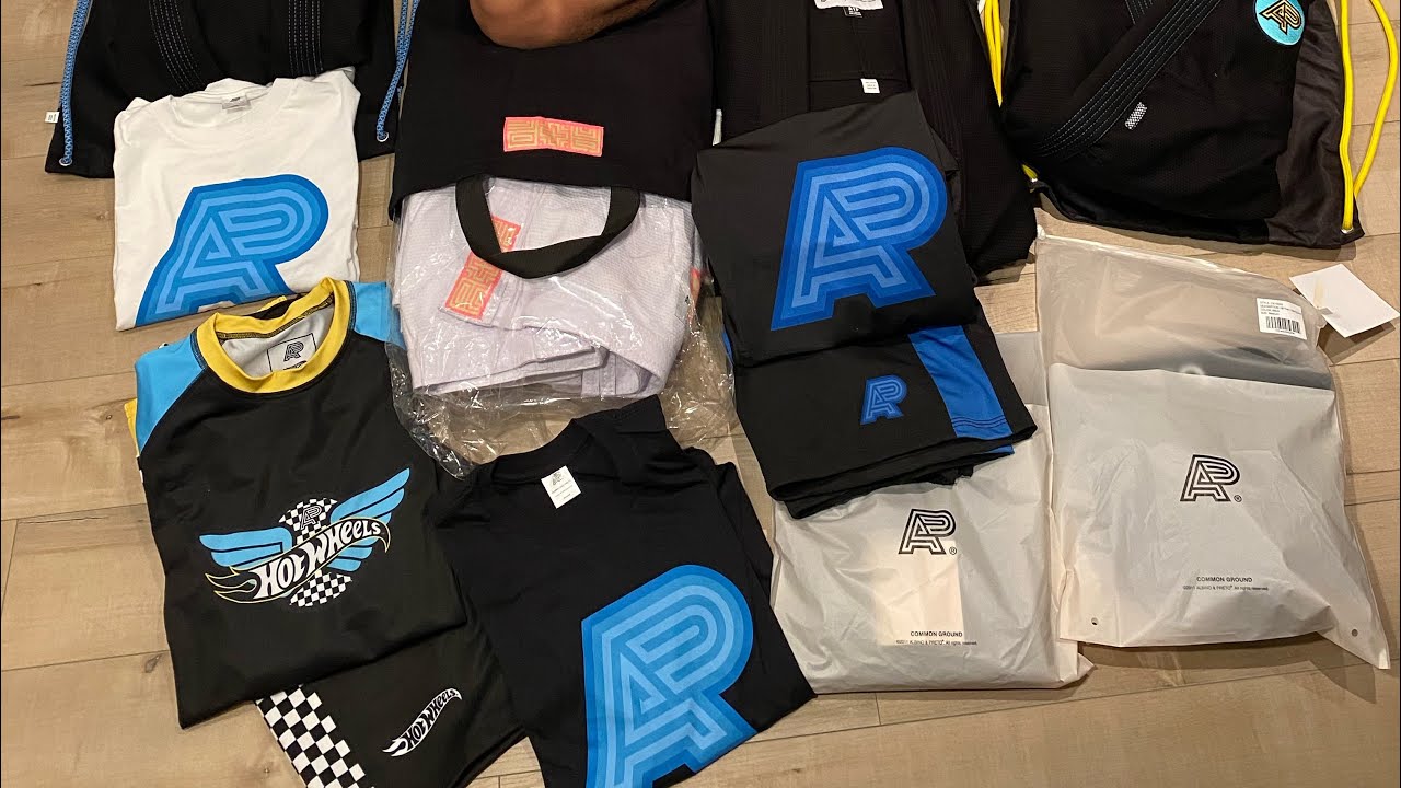 Albino e Preto Unboxing, kimonos e acessórios de jiu jitsu