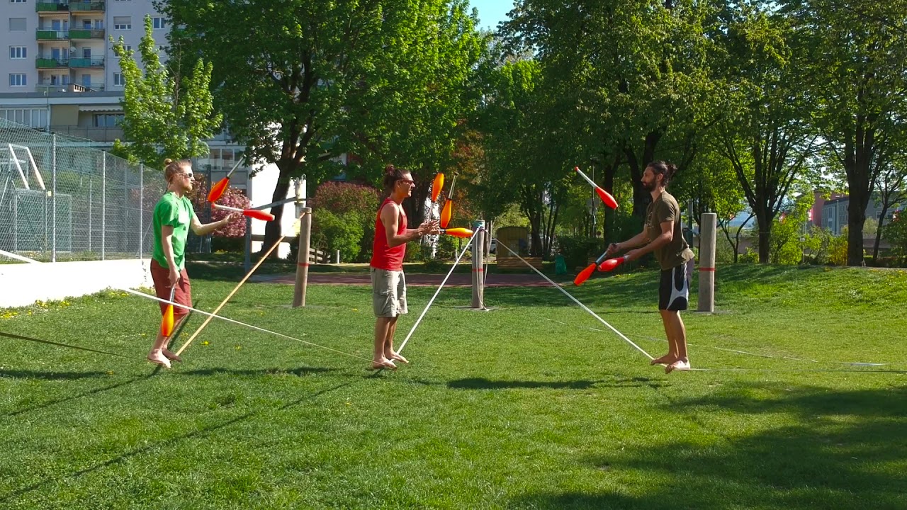 Mission PASSable - Next Level Juggling on Slacklines