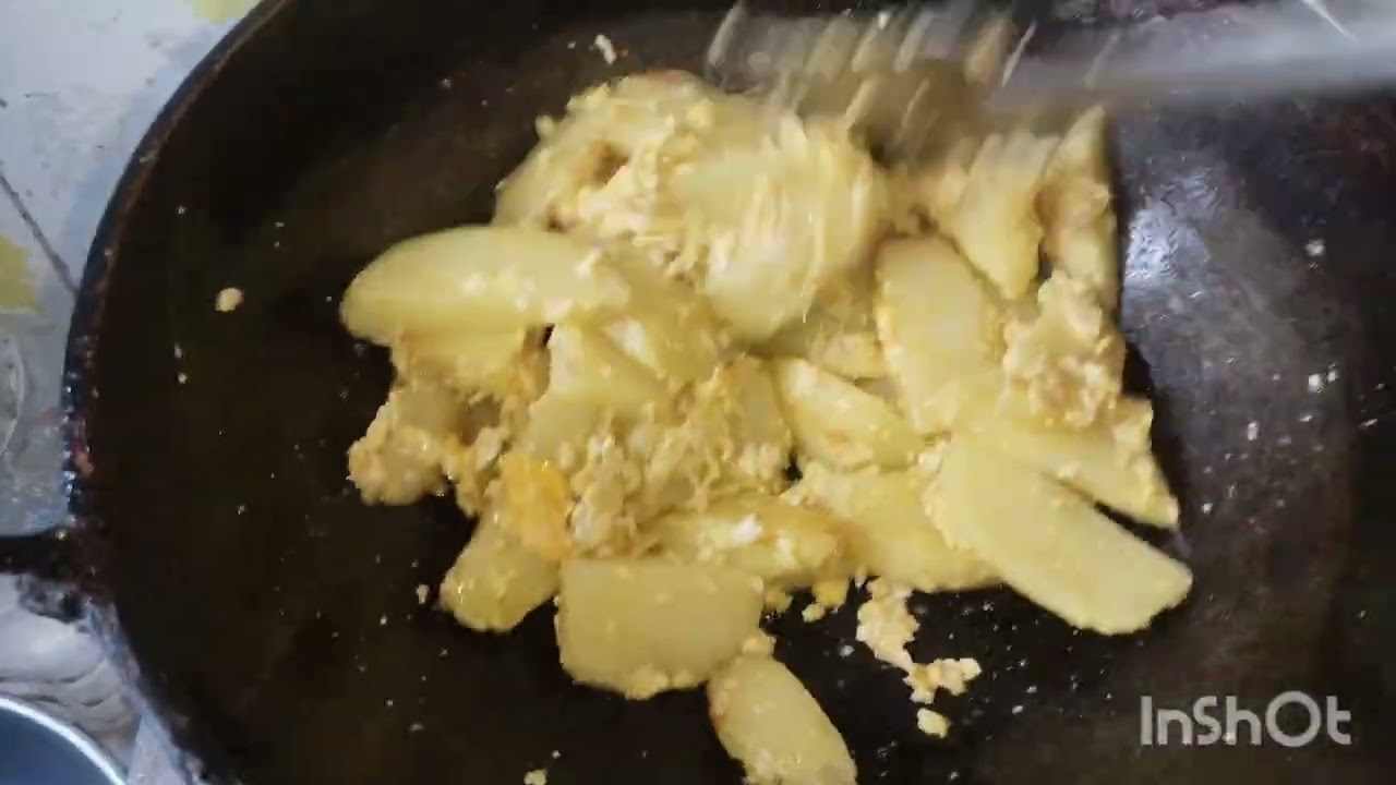 ডিম খুর খুরে করে আলু best aloo dim aloo recipe