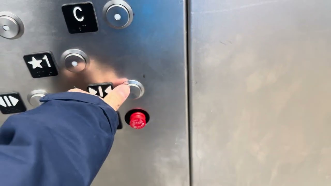 It’s working: Schindler 300A HIGHDRAULIC Elevator at JCPenney Parking at QCM in Elmhurst NY