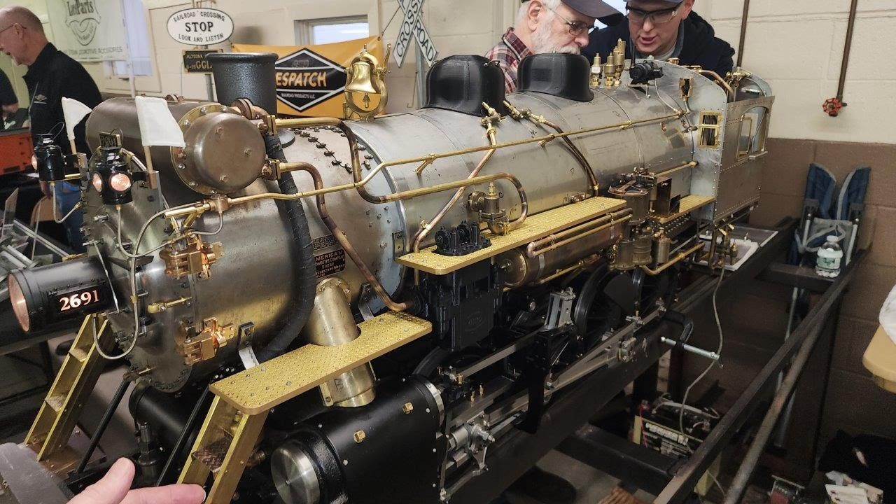 Cabin Fever 2025 World Class Model Engineering - Trucks Excavators Steam Gas Hot Air Engines Part 1