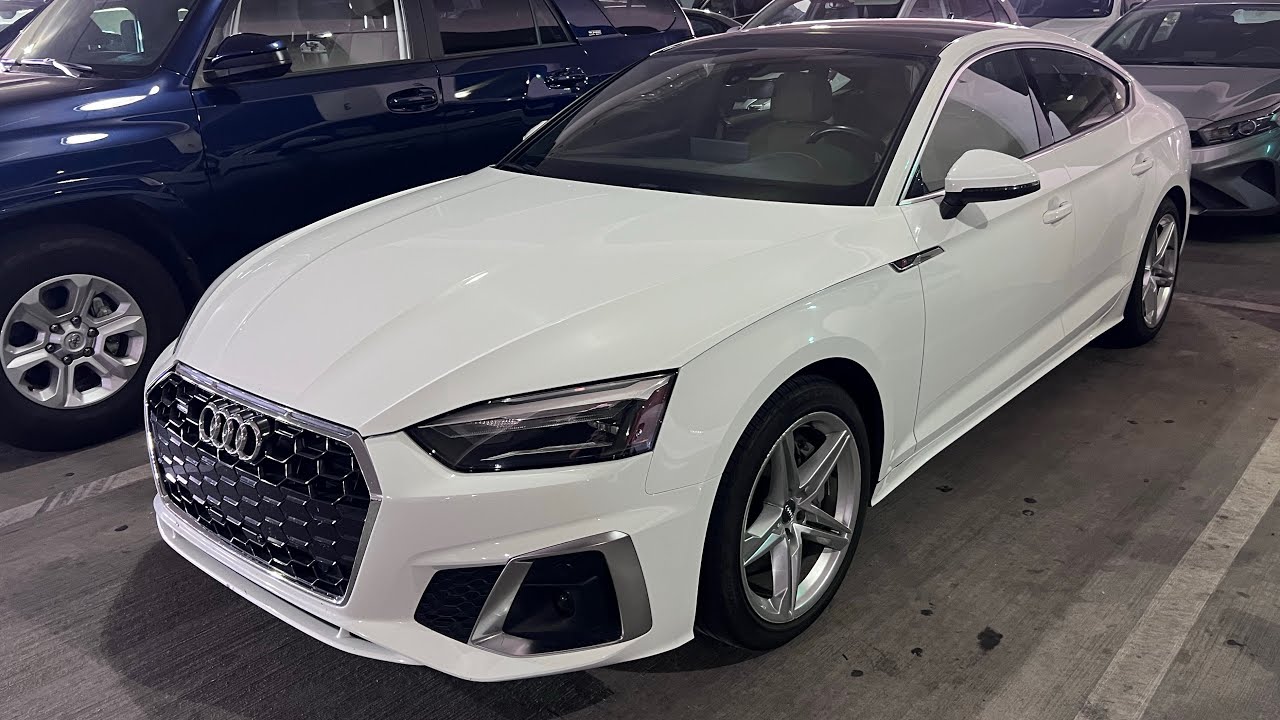 National Car Rental - Phoenix Airport (PHX) - Emerald Aisle Car Rental Selection