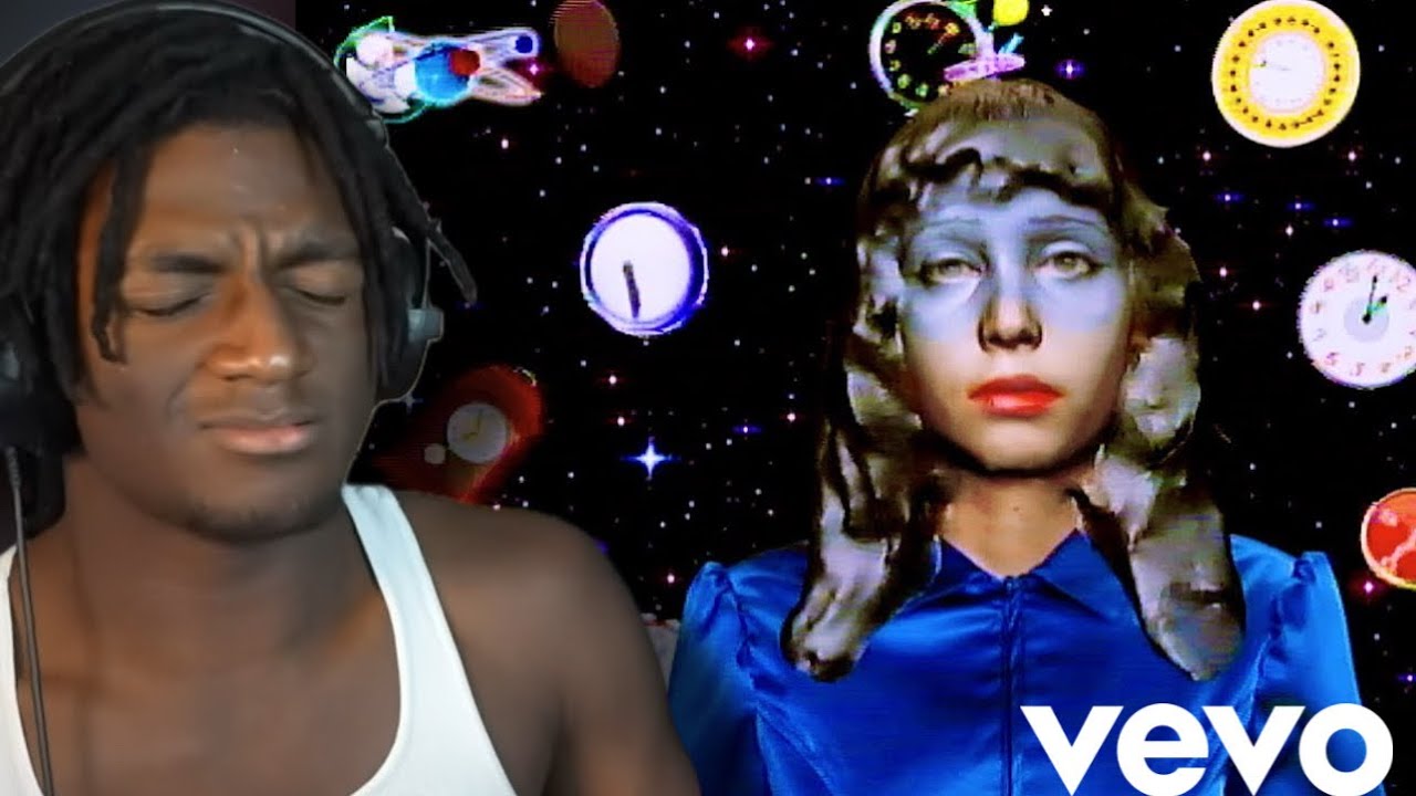 i reacted to magdalena bay for the first time...